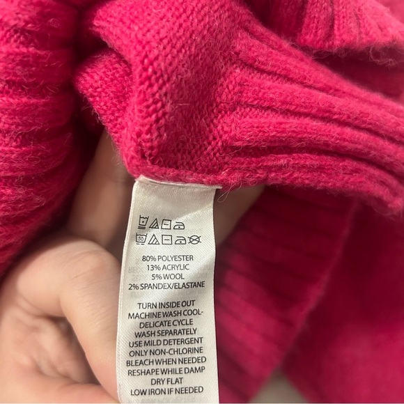 Ruby Moon Pink "Merry" Christmas Sweater NWT M - Picture 5 of 5